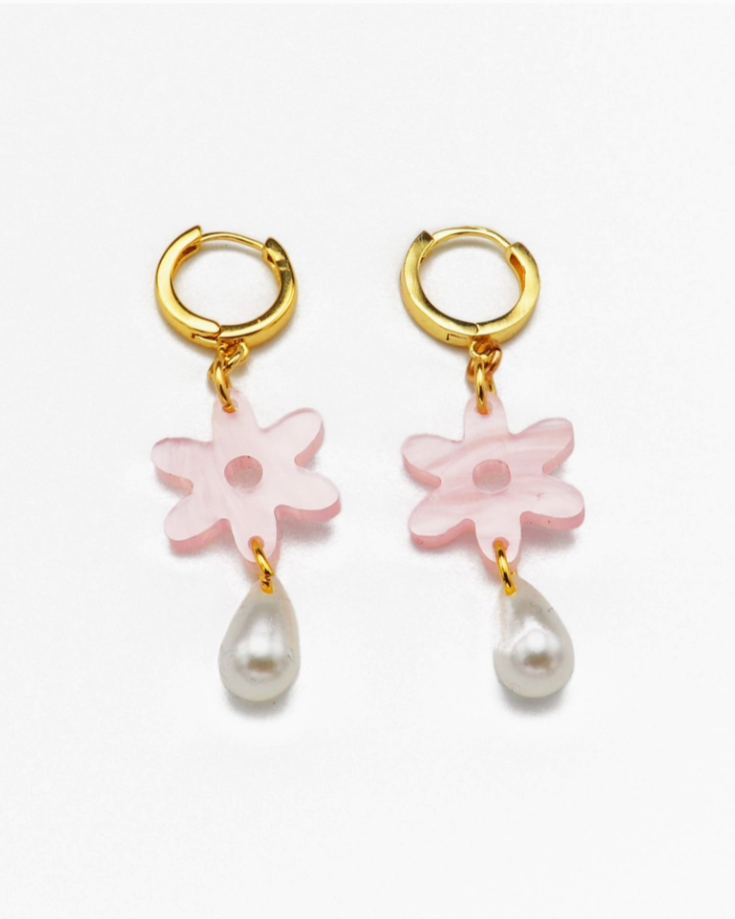 Daze Pearl Drop Earrings - Baby Pink