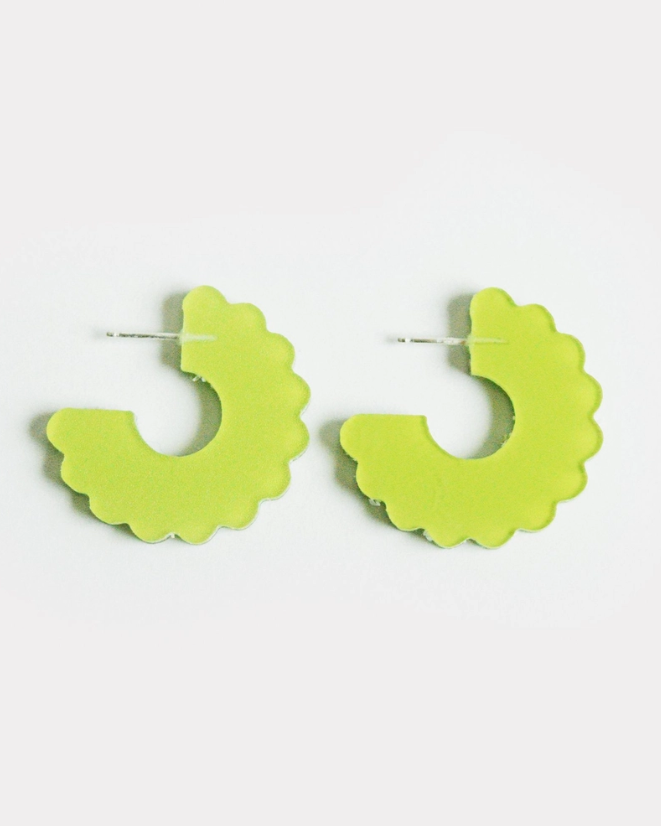 Scallop Small Hoop Earrings - Chartreuse