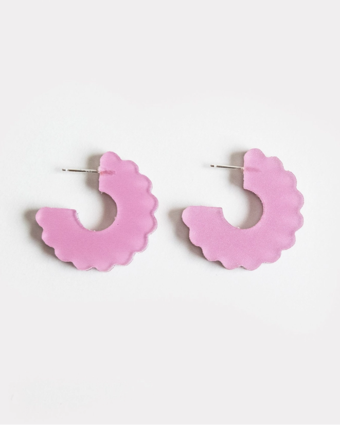 Scallop Small Hoop Earrings - Lilac