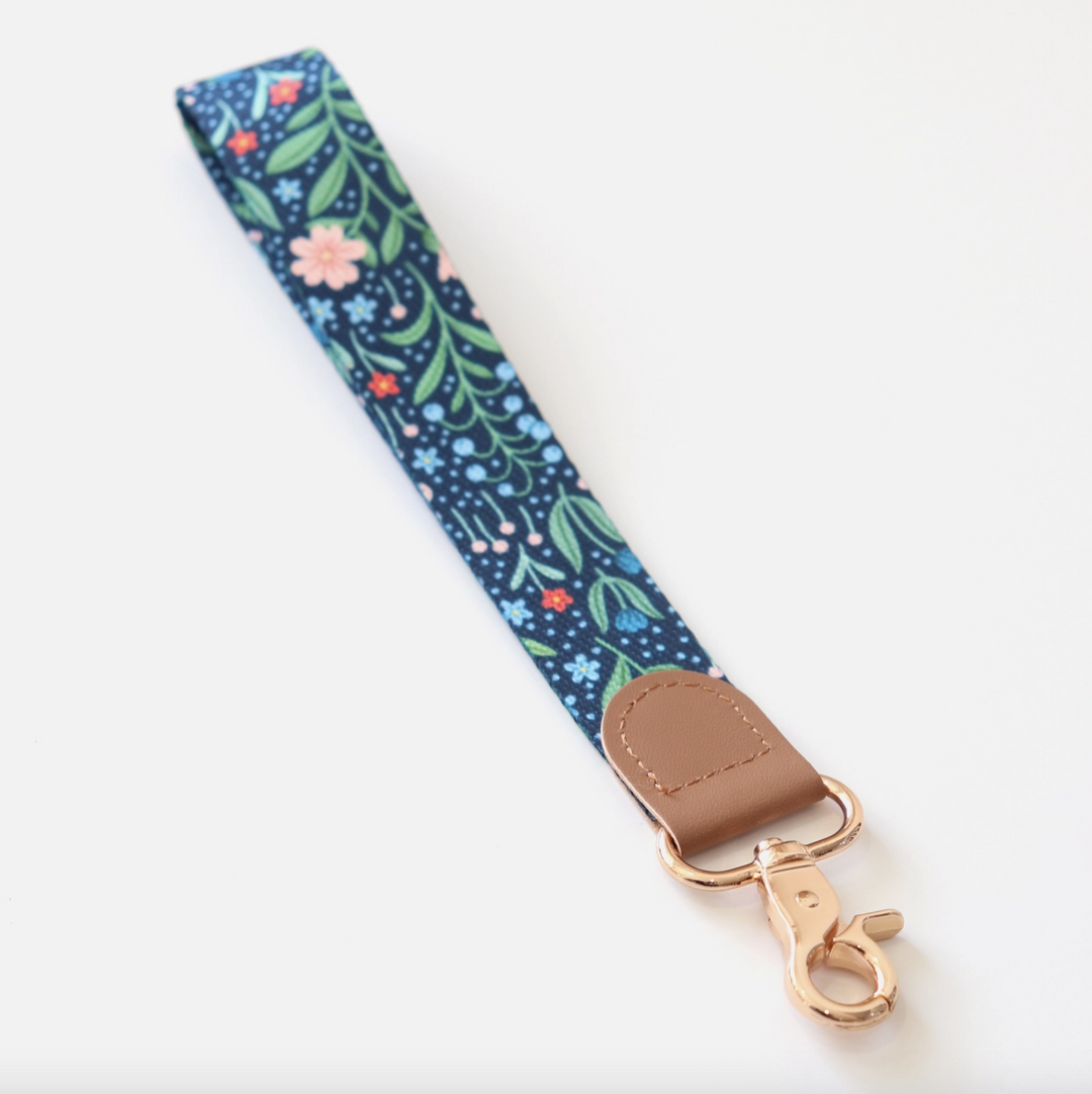 Sweet Fields Wristlet Lanyard