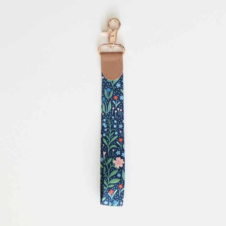 Sweet Fields Wristlet Lanyard