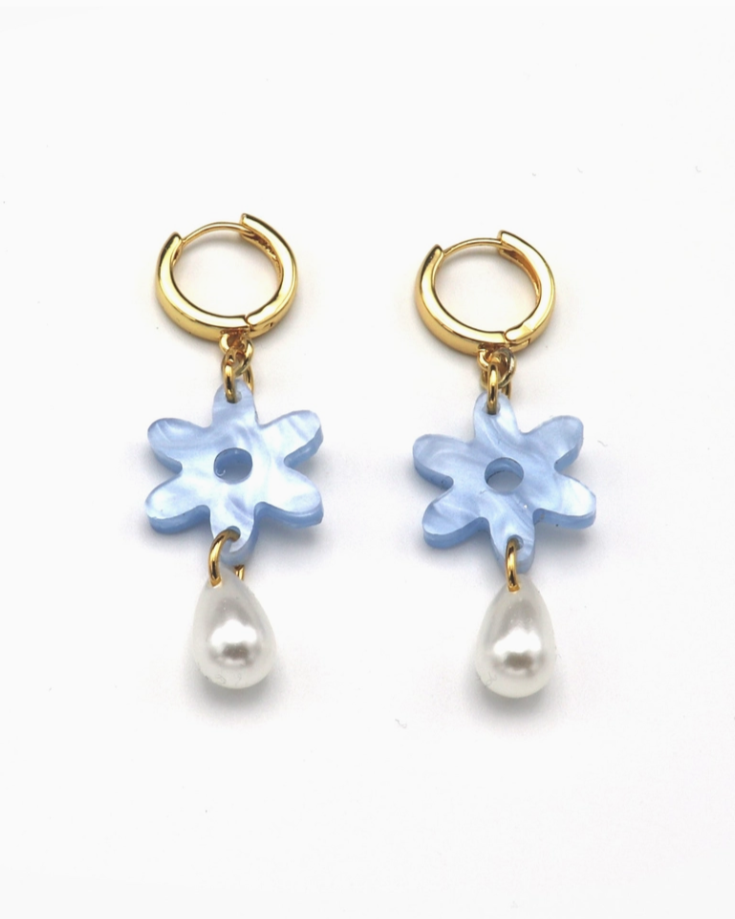 Daze Pearl Drop Earrings - Periwinkle